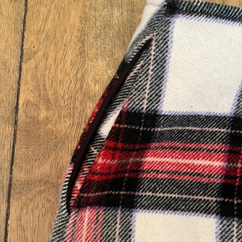 Hollister Red and Black Plaid Mini Skirt size Small - Picture 4 of 8